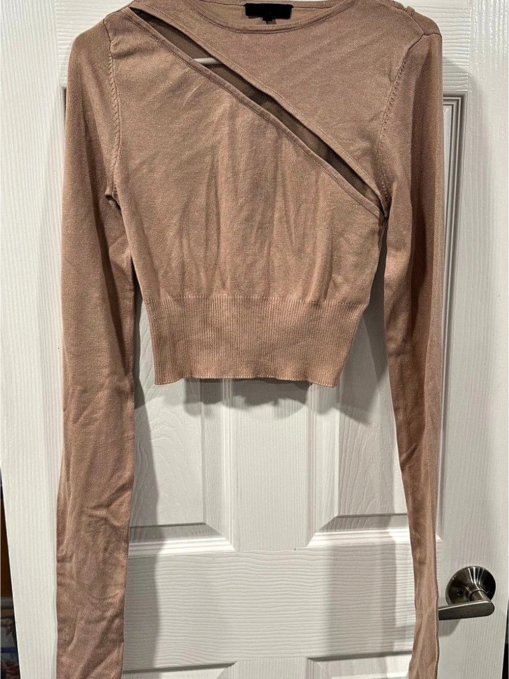 n:PHOURLS Brown Cutout Crop Sweater